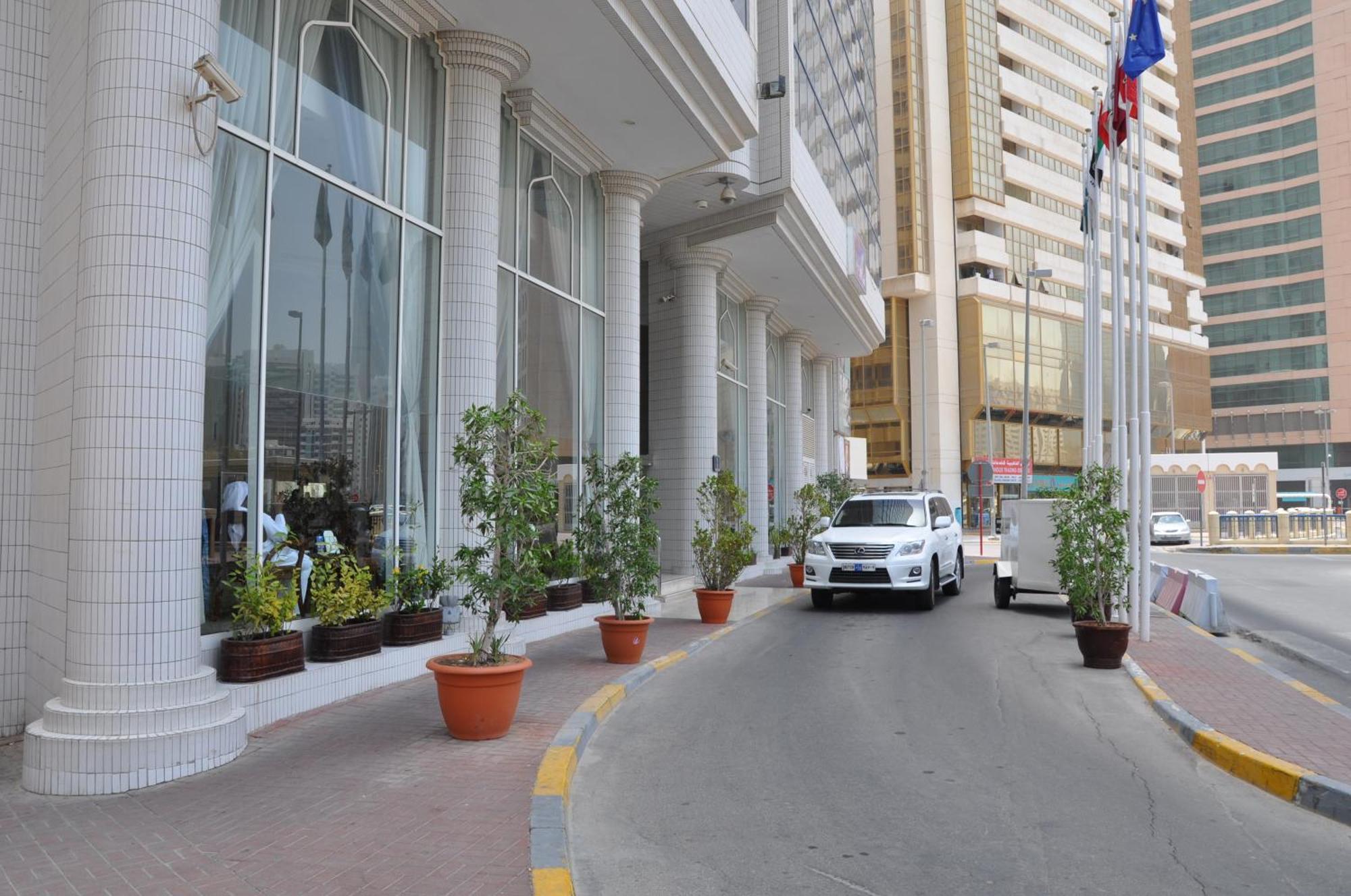 Grand Continental Hotel อาบูดาบี ภายนอก รูปภาพ