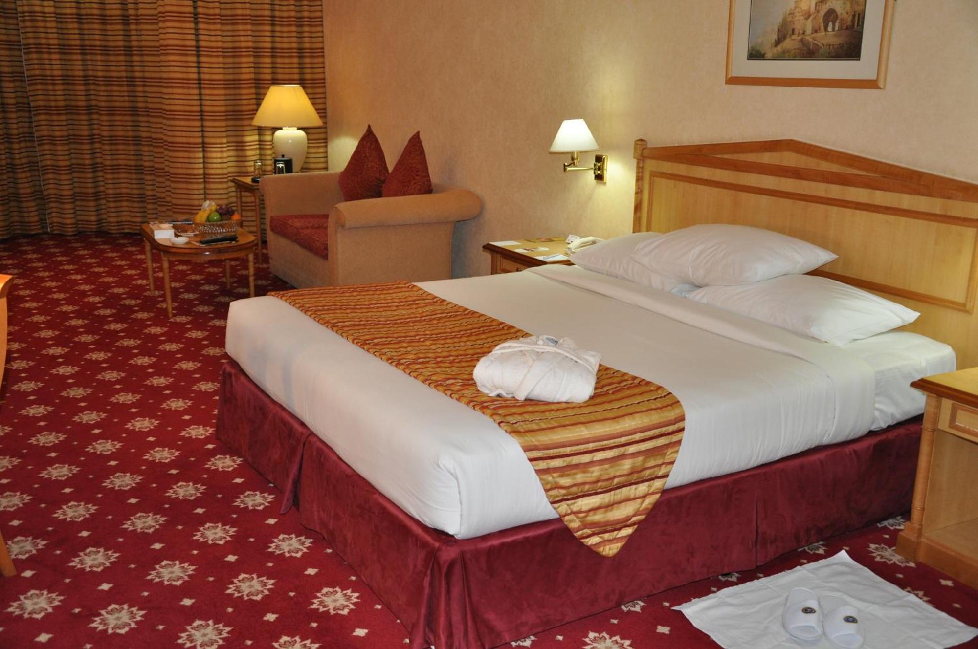 Grand Continental Hotel อาบูดาบี ภายนอก รูปภาพ